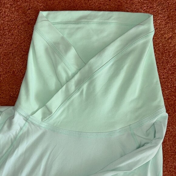 Like New Lululemon Healthy Heart Pullover Fresh Teal Rulu Long Sleeve Top 8 M - Picture 4 of 9